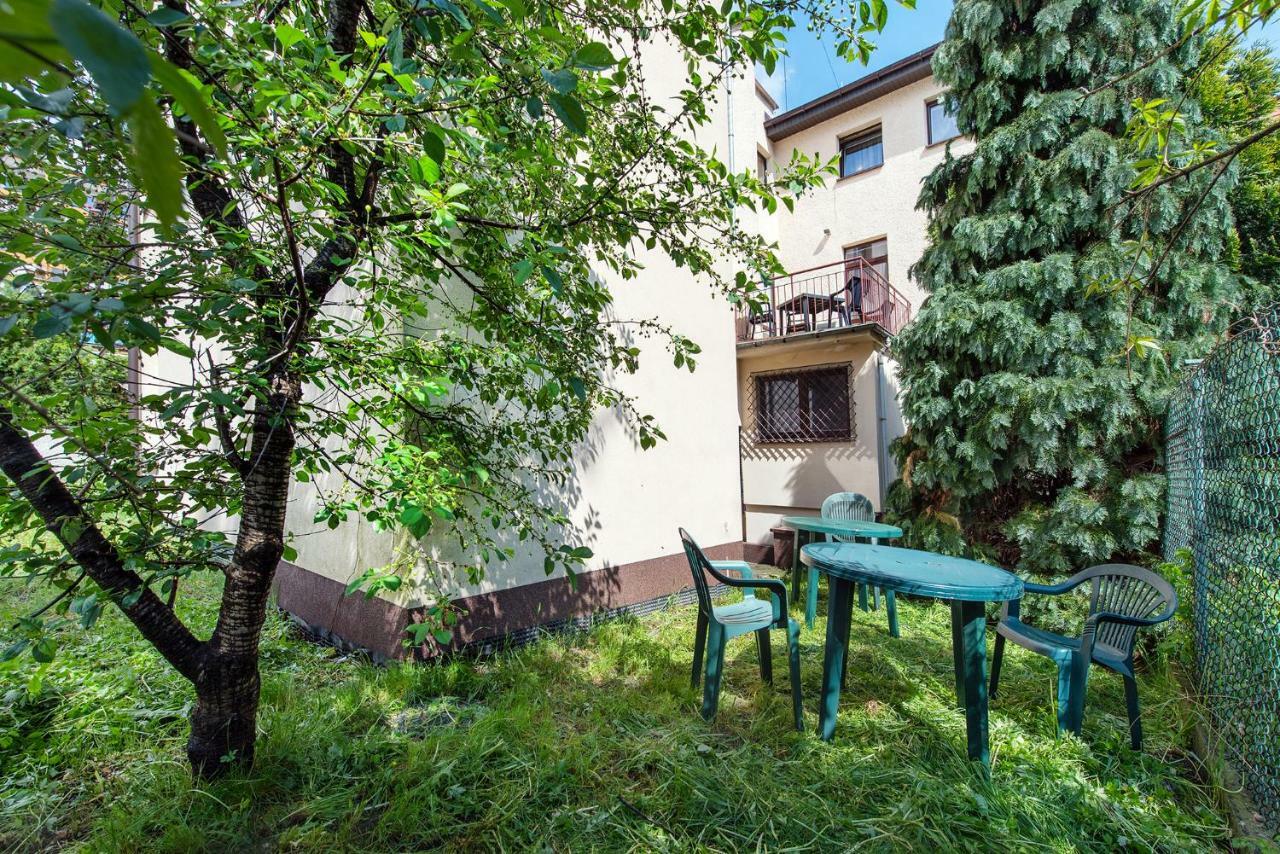 Dom Kolping Vandrarhem Kraków Exteriör bild